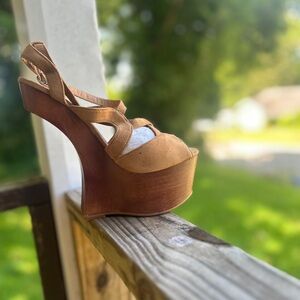 Privileged Sherman Tan Strappy Heelless Platforms